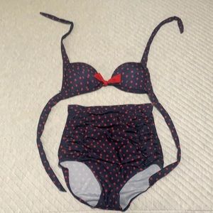 Vintage Style High-rise bikini Navy Blue/red dots